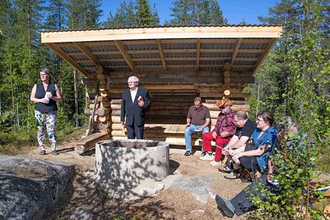 Haapamäen luontopolun laavu sai nimen ja siunauksen – kaikille avoimen  paikan siisteys käyttäjän vastuulla - Uutiset - Suur-Keuruu