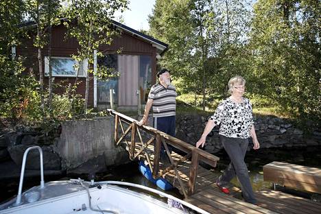 Meren läheisyys houkutteli mökille - Ritva ja Matti Saarela muuttivat  mökkinsä vakituiseksi asunnoksi - Satakunta - Satakunnan Kansa