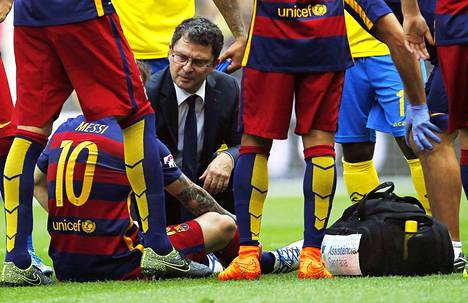 FC Barcelonan lääkäri Ricard Pruna on tottunut tähtien hoivaamiseen. Miehen käsiin luotetaan myös supertähti Lionel Messin terveys.