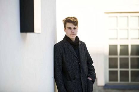 Matias Mäkiranta kävi Rellun Eurooppa-linjaa ensimmäistä vuotta vuonna 2018. Hän aikoo kirjoittaa ylioppilaskirjoituksissa 11 ainetta. Näin hän tekikin ja suoriutui vallan loistavasti. 