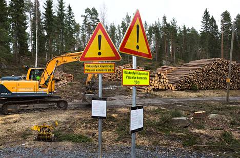 Valtaosa Haaviston ja Hietasmäen välisestä metsäalueesta raivattiin talousmetsäksi huhtikuun aikana. Kaupunki ei hakenut toimenpiteelle asianmukaisia maisematyölupia.