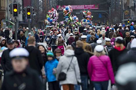 Katso, mistä linja-autot kulkevat vappuna - Tampere - Aamulehti