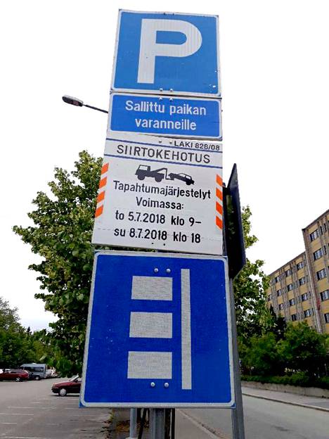 Herätysjuhlat vievät parkkipaikkoja Kalevan asukkailta - Tampere - Aamulehti