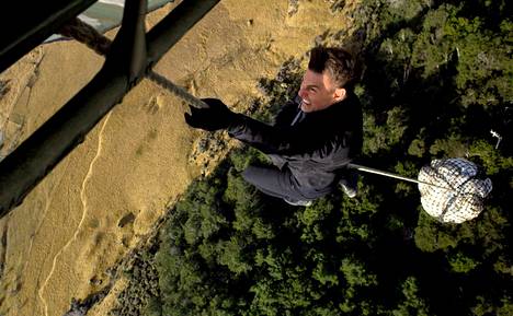 Salainen agentti Ethan Hunt (Tom Cruise) yrittää estää maailmanloppua, joka uhkaa, kun mielipuolinen anarkisti saa ydinpommien laukaisimen käsiinsä elokuvassa Mission: Impossible – Fallout.