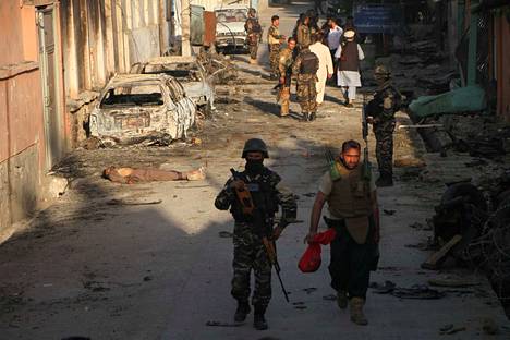 Afganistanin arkea. Valtion viraston eteen ajettu autopommi tappoi keskiviikkona 18 ihmistä Jalalabadin kaupungissa Nangarharin maakunnassa.