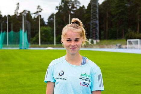 Alisa Vainio kellotti 5000 metrillä 15.51,94.