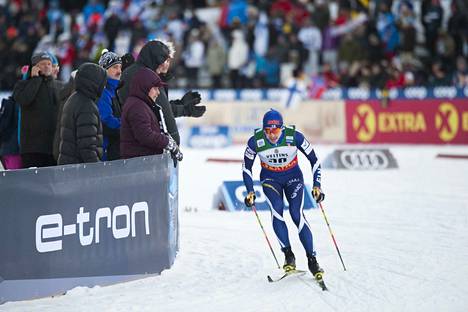 Ristomatti Hakola oli Lillehammerissa sprintin kuudes. Finaalissa vauhti ei riittänyt kärjen haastamiseen.