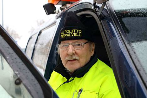 Jorma Nuppula on auttanut autoilijoita tien päällä jo 46 vuotta.