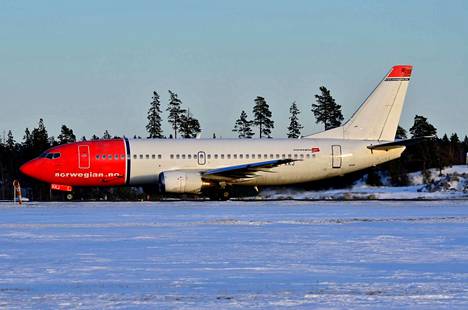 Norwegianin kone laskeutui perjantai-iltana kiitotielle, jossa oli jo Turkish Airlinesin kone. Kuvituskuva.