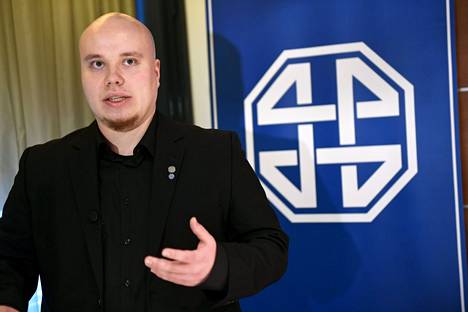 Lapin piirin puheenjohtaja Tuukka Kuru puhui Suomen Sisun lehdistötilaisuudessa Helsingissä itsenäisyyspäivänä 6. joulukuuta 2016.
