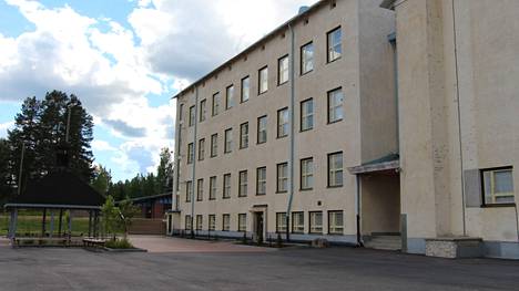Multian kunnanvaltuusto päätti syyskuussa 2021, että Multian vanha alakoulurakennus puretaan tänä vuonna. Hämeenlinnan hallinto-oikeus on hylännyt päätöksestä tehdyn valituksen.