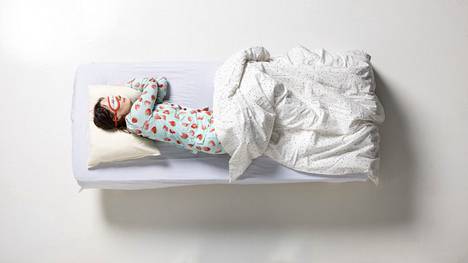 Patjaa valitessa kannattaa pohtia, missä asennossa tyypillisimmin nukkuu. Kylkimakuulla paine kohdistuu eri puolille vartaloa kuin selällään maatessa. 