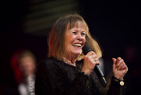 Ann-Christine esiintyi Dannyn 70-vuotisjuhlakonsertissa Musiikkitalossa vuonna 2012. 