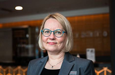 Airi Tarvainen on Scandicin Tampere Cityn ja Hämeenpuiston hotellinjohtaja. Hänet kuvattiin kesällä 2019.