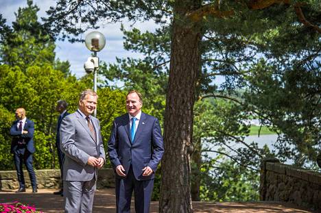 Presidentti Sauli Niinistö ja Ruotsin pääministeri Stefan Löfven tapasivat Kultarannassa sunnuntaina. Löfven on Suomessa myös maanantaina.