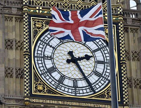 Kello lyö Britannialle alkavalla viikolla. Mitä, jos maa lähtee pois EU:sta? Kenelläkään ei ole selkeitä vastauksia.