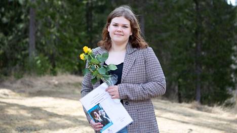 Karvialainen Sini Kontiainen sai tämän vuoden Young Woman apurahan.