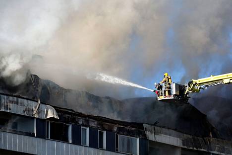 Porin Keskuskartanon tulipalon sammutus toukokuussa 2019 oli iso koitos pelastuslaitokselle. 