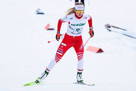 Esimerkiksi Haka-kasvatti Fanny Kukonlehto hiihti viikonloppuna nuorten SM-kisoissa Valkeakoskella. Kuva SM-hiihdoista tammikuulta Tampereelta.
