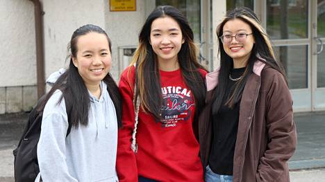 Anna Nguyen, Livia Do ja Julia Nguyen ovat viihtyneet Mäntän lukiossa hyvin. Ensimmäinen vuosi suomenkielellä opiskellessa on tuonut haasteita, mutta myös opettanut paljon.
