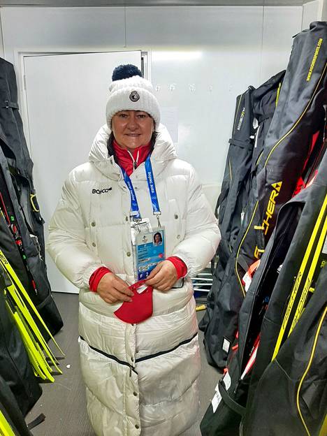 Jelena Välbe putosi Kansainvälisen hiihtoliiton (FIS) hallituksesta. Järjestö vaihtoi nimensä Kansainväliseksi hiihto- ja lumilautailuliitoksi.