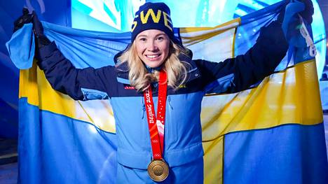 Ruotsin hiihtäjä Jonna Sundling on voittanut olympialaisissa sprintin kultaa ja viestin pronssia.