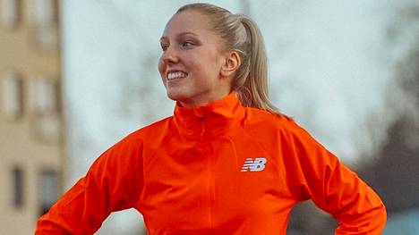 Aada Aho juoksi nuorten MM-kilpailuissa viestijoukkueen kanssa neljänneksi.