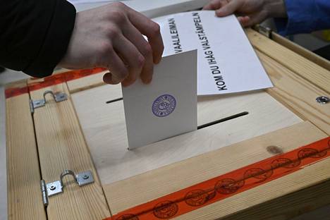 Helsingin Lauttasaaressa äänestettiin eduskuntavaalipäivänä sunnuntaina 2. huhtikuuta.