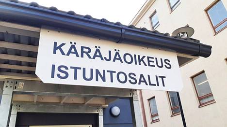 Keski-Suomen käräjäoikeus tuomitsi 61-vuotiaan jämsäläismiehen ehdolliseen vankeuteen törkeästä lapsen seksuaalisesta hyväksikäytöstä. 