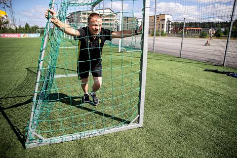 Ilves Futis-Liigan pitkäaikainen toiminnanjohtaja Risto Valkeala kiittää seuran satoja vapaaehtoisia siitä, että kaikentasoiset lapset pääsevät nauttimaan jalkapallosta. 