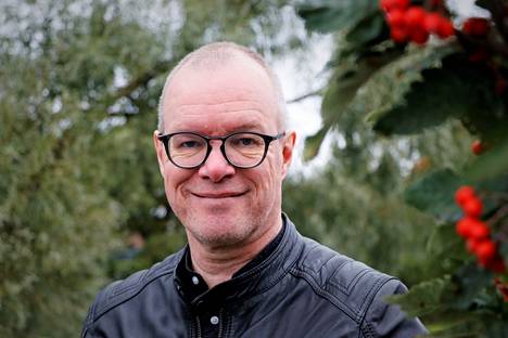 Vs. kirkkoherra Timo Wariksen toiminta hänen omilla Facebook-sivuillaan on johtanut kanteluun. 