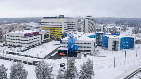 Tampereen yliopistollisessa sairaalassa on ensisijaisesti koronan takia osastohoidossa 44 potilasta ja tehohoidossa 6 potilasta.