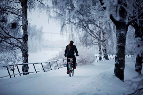 Tekstarin lähettäjä ei suuremmin arvosta Porin pyöräteiden talvikunnossapidon tasoa. 