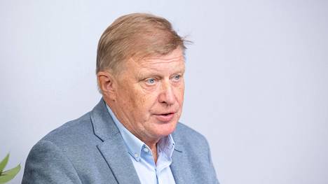 Talousjohtaja Pasi Virtasen mukaan valtion lisärahoituksen ansiosta näyttää siltä, että Pirkanmaan hyvinvointialueen talous on mahdollista saada tasapainoon vuoden 2026 loppuun mennessä. 