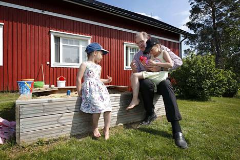 Honkajokinen Ilkka Kallioniemi, 63, jäi maanvyöryn alle työmaalla ja  taisteli elämästään puoli metriä soraa päällään – ”Ambulanssissa olin aivan  varma, että kuolen” - Satakunta - Satakunnan Kansa