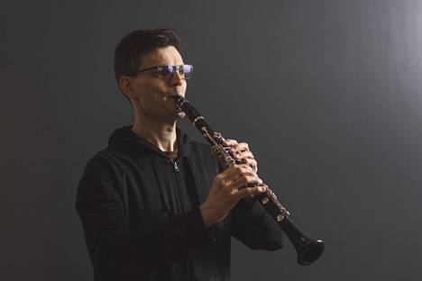Sveitsiläinen Mark Reding tuli Tampere Filharmoniaan töihin vuonna 2011. Hän  löysi nopeasti paikkansa orkesterin klarinettiryhmässä.