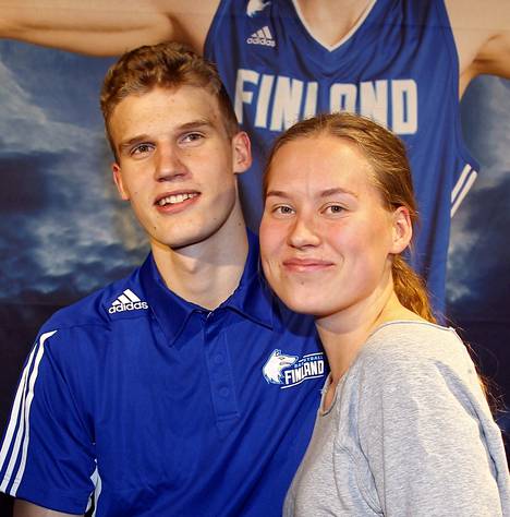 Lauri Markkanen ja Verna-rakas vuonna 2017.