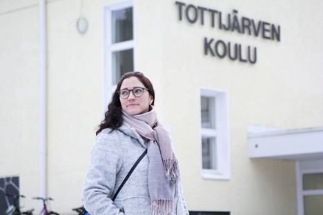 Tottijärven-Vahalahden koulun rehtori Eerika Liimatta sanoo, että Tottijärven koulu on koko kylän koulu. Tulevana keskiviikkona koululla vietetään 150-vuotisjuhlaa. 