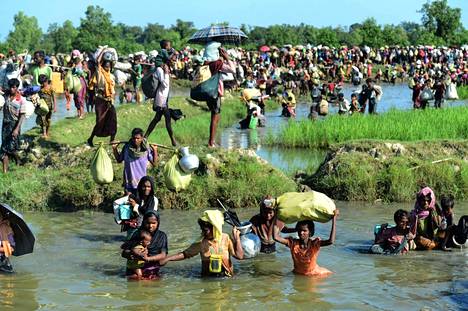 Noin 850 000 rohingya-vähemmistöön kuuluvaa on paennut Myanmarista väkivaltaisuuksia naapurimaa Bangladeshiin.