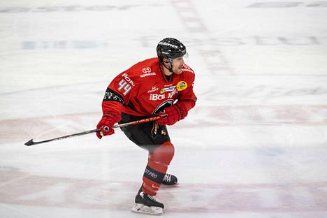 Shawn Lalonde pelasi viime kaudella Ässissä. Ensi kaudella hän pelaa KHL:ssä ja Dinamo Minskissä.