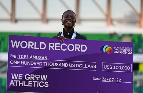 Tobi Amusan juoksi naisten 100 metrin aitojen uudeksi maailmanennätykseksi 12,12.