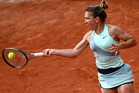 Romanialainen tennistähti Simona Halep kertoo ”taistelevansa loppuun saakka” dopingkohun keskellä.