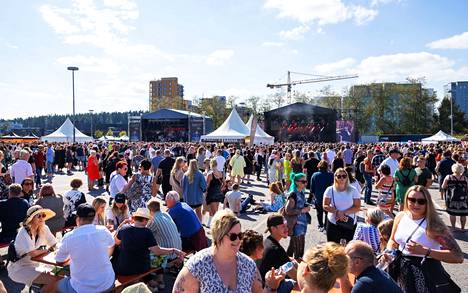 Tampere Soi -festivaalilla oli poliisin mukaan lauantaina useita hälytystehtäviä. Festivaali järjestettiin Hakametsän jäähallin parkkialueella.
