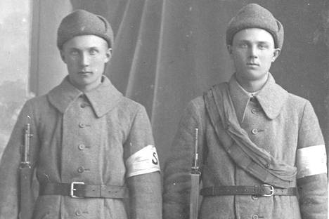 Kankaanpäässä oli helmikuun lopulla noin 800 valkoisen armeijan sotilasta. Kuvassa vasemmalla Eero Möhkö.