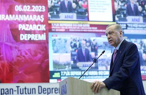 Turkin presidentti Recep Tayyip Erdoğan puhui Turkin pääkaupungissa Ankarassa tuhoisan maanjäristyksen jälkeen 6. helmikuuta. 