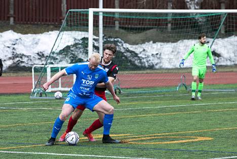 Roope Kostiainen ja Tampere United ottivat koti­avauksessaan Pyynikin tekonurmella upean 4–1-voiton SalPasta. Kostiainen tuli vaihtoon 85. minuutilla.