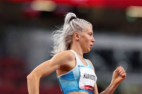 Sara Kuivisto juoksi viime kesänä Tokion olympialaisissa sekä 800 metrin että 1500 metrin Suomen ennätykset.
