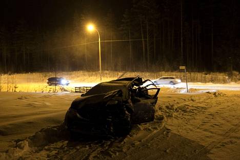 Viitostien onnettomuudessa Leppävirran Oravikoskella oli osallisena useita ajoneuvoja.