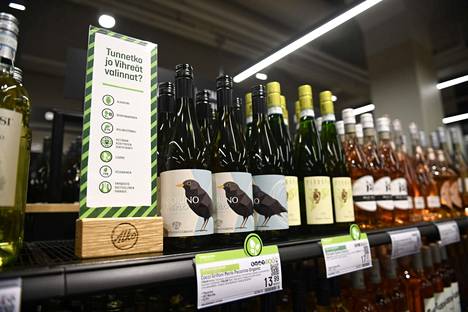 59 prosenttia tutkimukseen vastanneista oli täysin tai melko samaa mieltä siitä, että mietoja viinejä pitäisi saada ostettua ruokakaupoista.