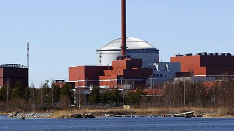 Olkiluoto 3 -ydinvoimalan koekäyttöohjelmassa on tullut esiin uutta tarkastettavaa ja korjattavaa. Tuoreimman tuotantoennusteen mukaan voimalan sähköntuotanto käynnistetään 26. toukokuuta.